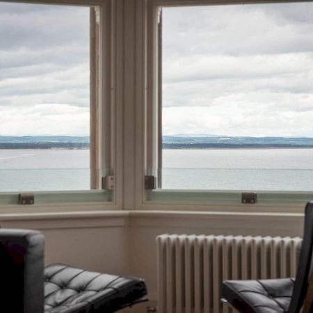 Luxury Penthouse On The Scores - Best View In St Andrews Apartment Exterior photo