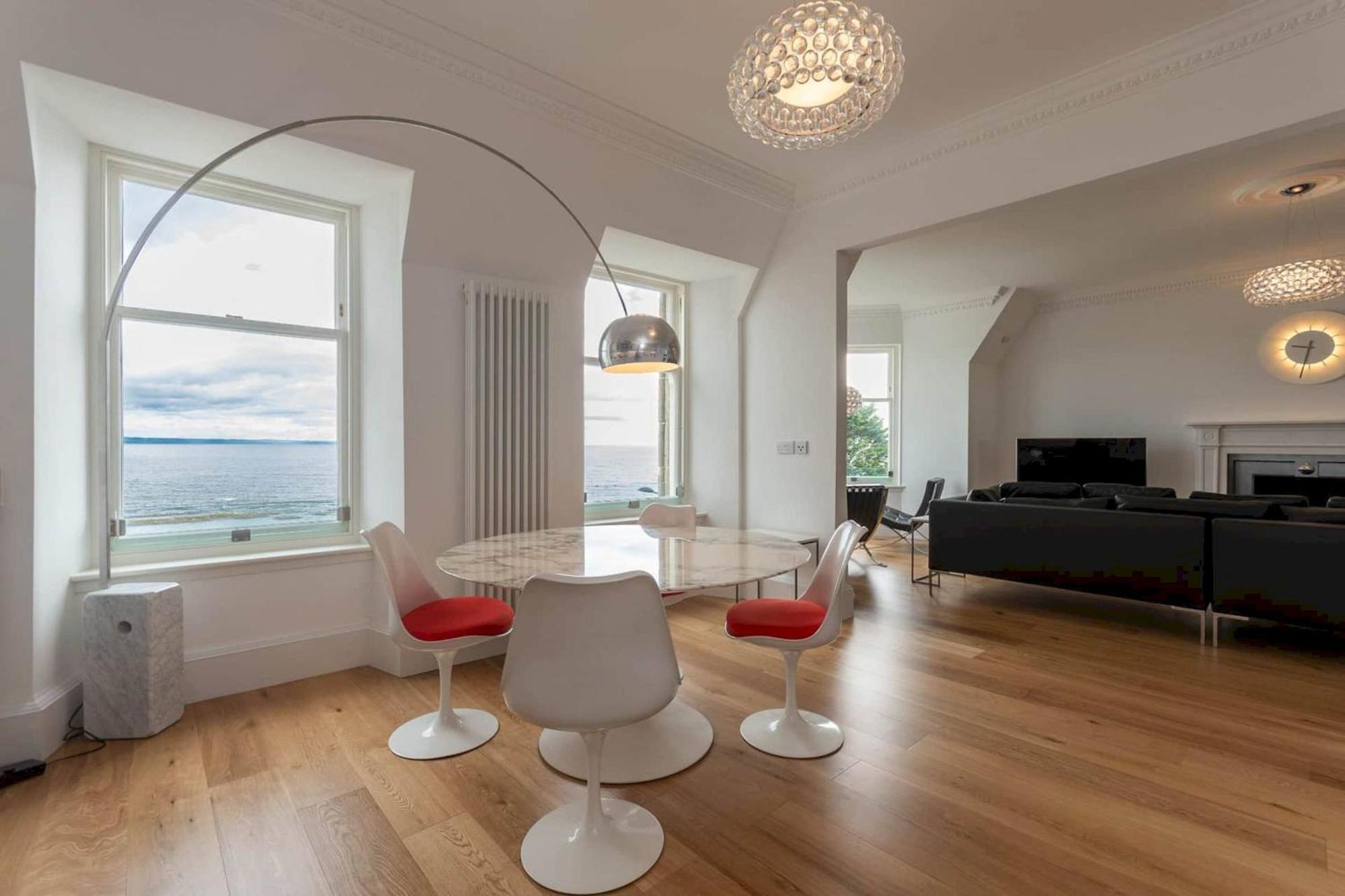 Luxury Penthouse On The Scores - Best View In St Andrews Apartment Exterior photo